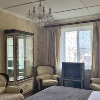 Сдается 2-х комнатная квартира, 83 м²