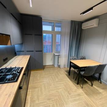 Сдается 1-комнатная квартира, 45 м²