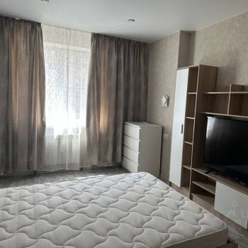Сдается 1-комнатная квартира, 39 м²