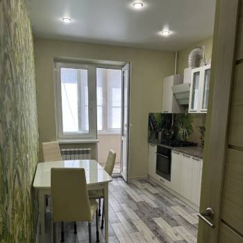 Сдается 1-комнатная квартира, 39 м²