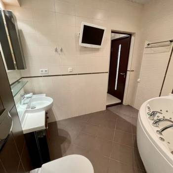 Сдается 1-комнатная квартира, 51,3 м²