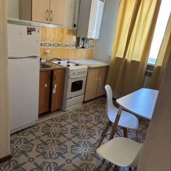 Сдается 1-комнатная квартира, 39 м²