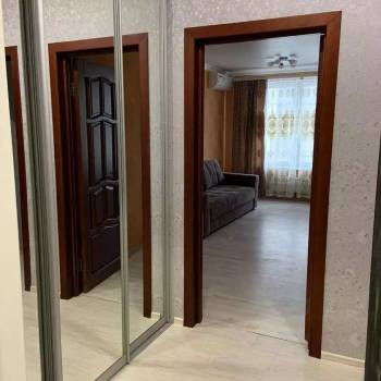 Сдается 1-комнатная квартира, 43 м²