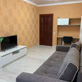 Сдается 1-комнатная квартира, 43 м²