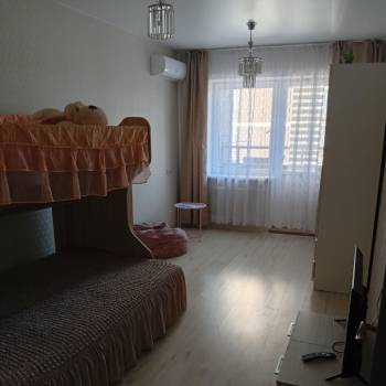Сдается 1-комнатная квартира, 40 м²