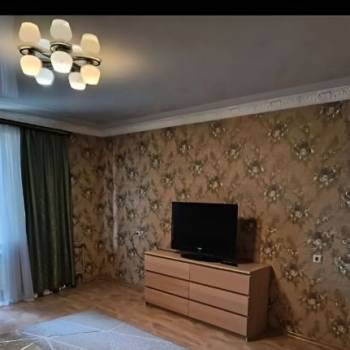 Сдается 1-комнатная квартира, 51 м²