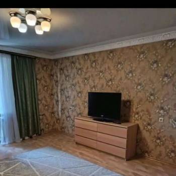 Сдается 1-комнатная квартира, 51 м²