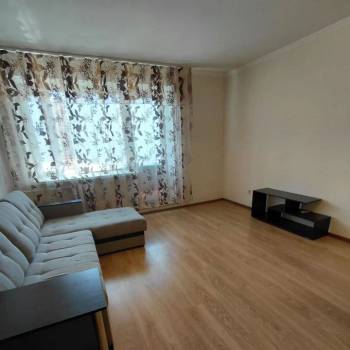 Сдается 1-комнатная квартира, 47 м²