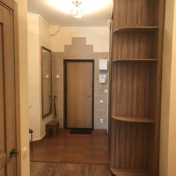 Сдается 2-х комнатная квартира, 96 м²