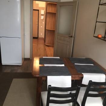 Сдается 2-х комнатная квартира, 96 м²