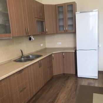 Сдается 2-х комнатная квартира, 96 м²