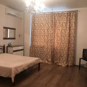 Сдается 2-х комнатная квартира, 96 м²