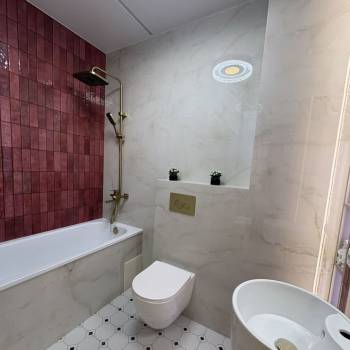 Продается 1-комнатная квартира, 43 м²