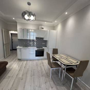 Сдается 1-комнатная квартира, 42 м²