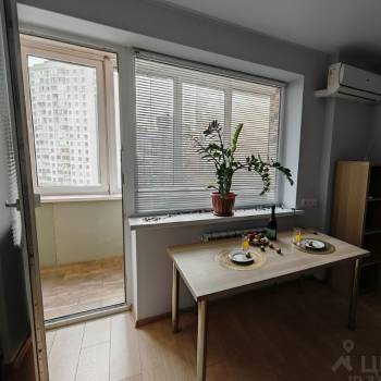 Сдается 1-комнатная квартира, 43 м²