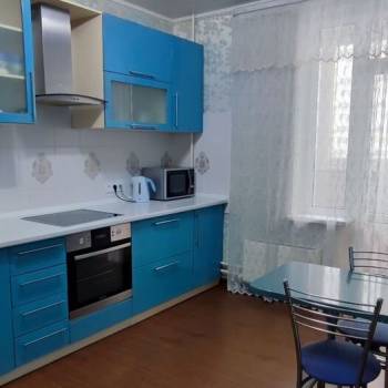 Сдается Многокомнатная квартира, 67 м²