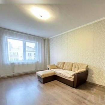 Сдается 1-комнатная квартира, 38 м²
