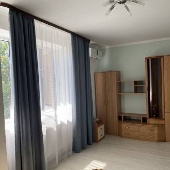 Сдается 1-комнатная квартира, 45 м²