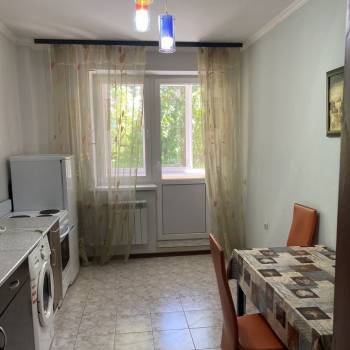 Сдается 1-комнатная квартира, 45 м²