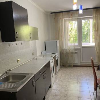 Сдается 1-комнатная квартира, 45 м²