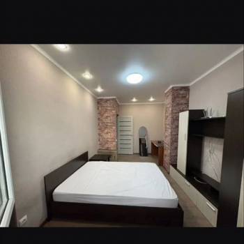 Продается 1-комнатная квартира, 41 м²