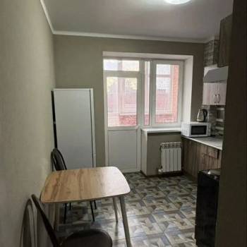 Продается 1-комнатная квартира, 41 м²