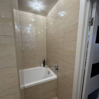 Сдается 1-комнатная квартира, 54 м²