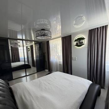 Сдается 1-комнатная квартира, 54 м²