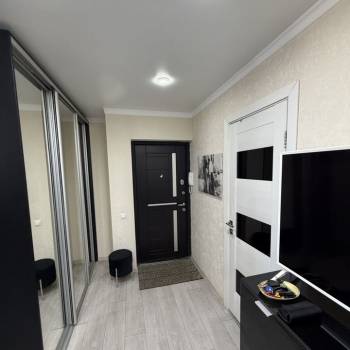 Сдается 1-комнатная квартира, 54 м²