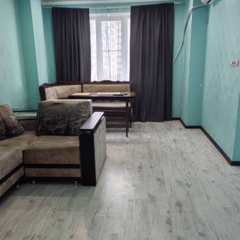 Сдается 1-комнатная квартира, 42 м²