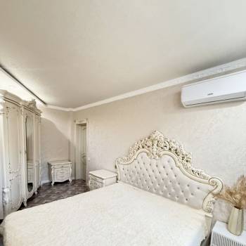 Сдается 2-х комнатная квартира, 70 м²