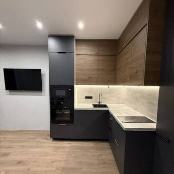 Продается 1-комнатная квартира, 38 м²