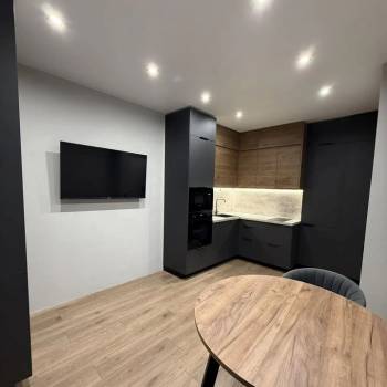 Продается 1-комнатная квартира, 38 м²
