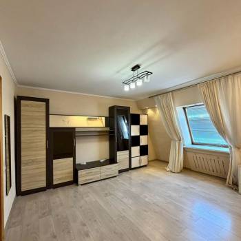Продается Многокомнатная квартира, 130,1 м²