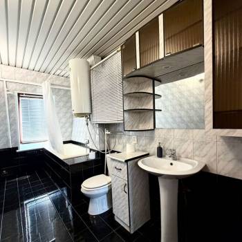 Продается Многокомнатная квартира, 130,1 м²