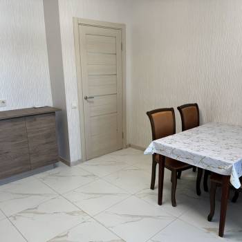 Сдается 2-х комнатная квартира, 65 м²