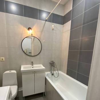 Продается 1-комнатная квартира, 35 м²