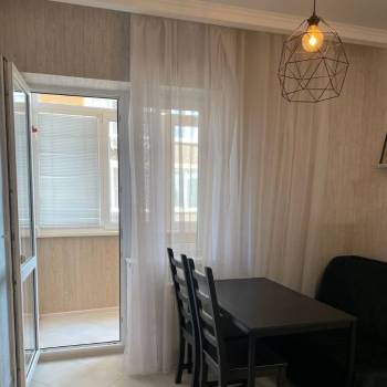 Продается 1-комнатная квартира, 35 м²