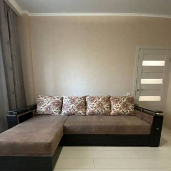 Продается 1-комнатная квартира, 35 м²