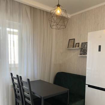 Продается 1-комнатная квартира, 35 м²