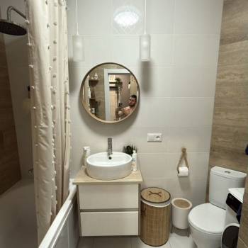 Продается 2-х комнатная квартира, 42 м²
