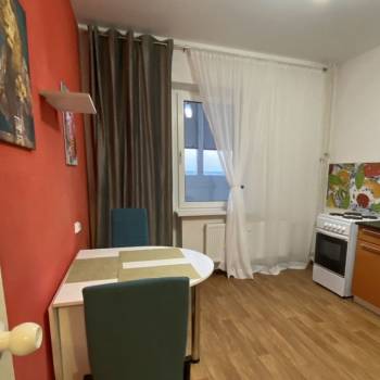 Сдается 1-комнатная квартира, 35 м²