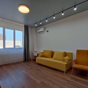 Сдается 2-х комнатная квартира, 81 м²