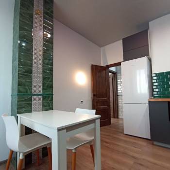Сдается 2-х комнатная квартира, 81 м²