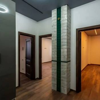 Сдается 2-х комнатная квартира, 81 м²