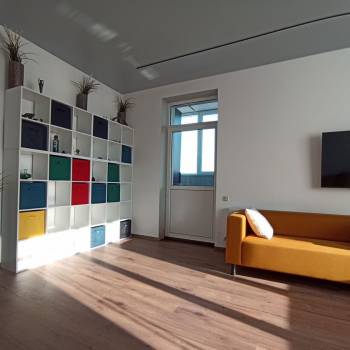 Сдается 2-х комнатная квартира, 81 м²