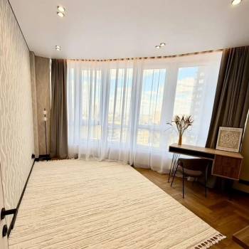 Продается Многокомнатная квартира, 120 м²