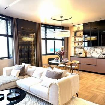 Продается Многокомнатная квартира, 120 м²