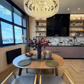 Продается Многокомнатная квартира, 120 м²