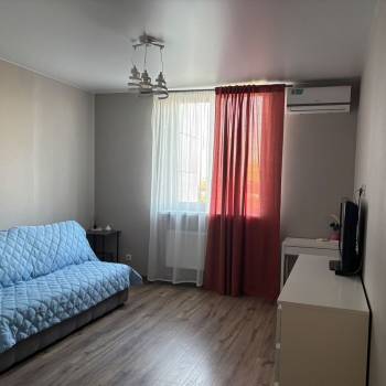 Сдается 1-комнатная квартира, 35 м²